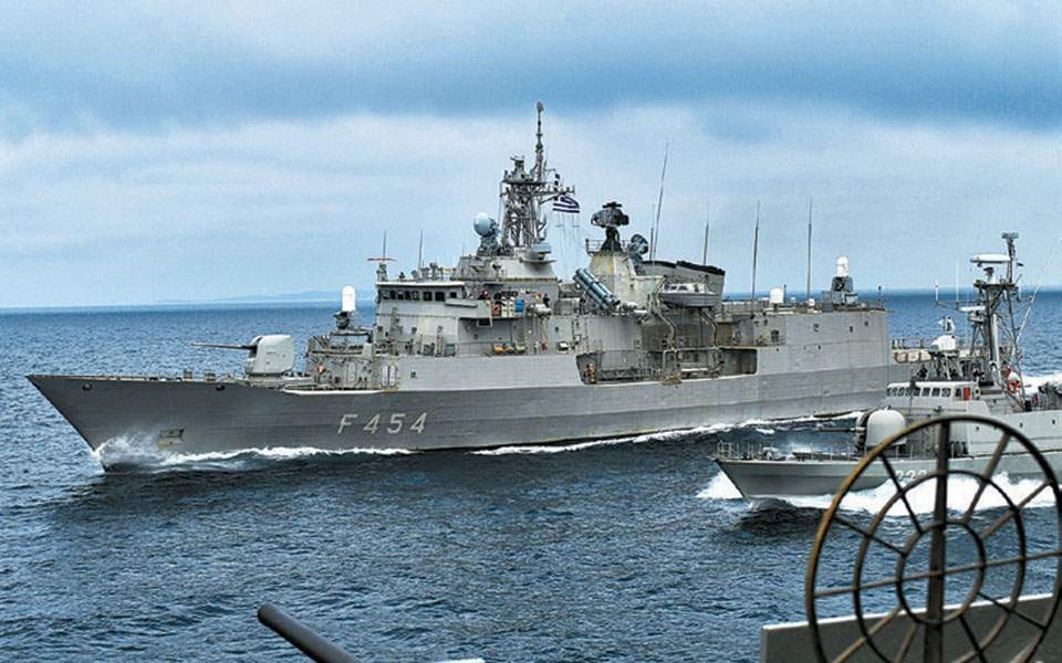 Με το όπλο παρά πόδα οι ένοπλες δυνάμεις